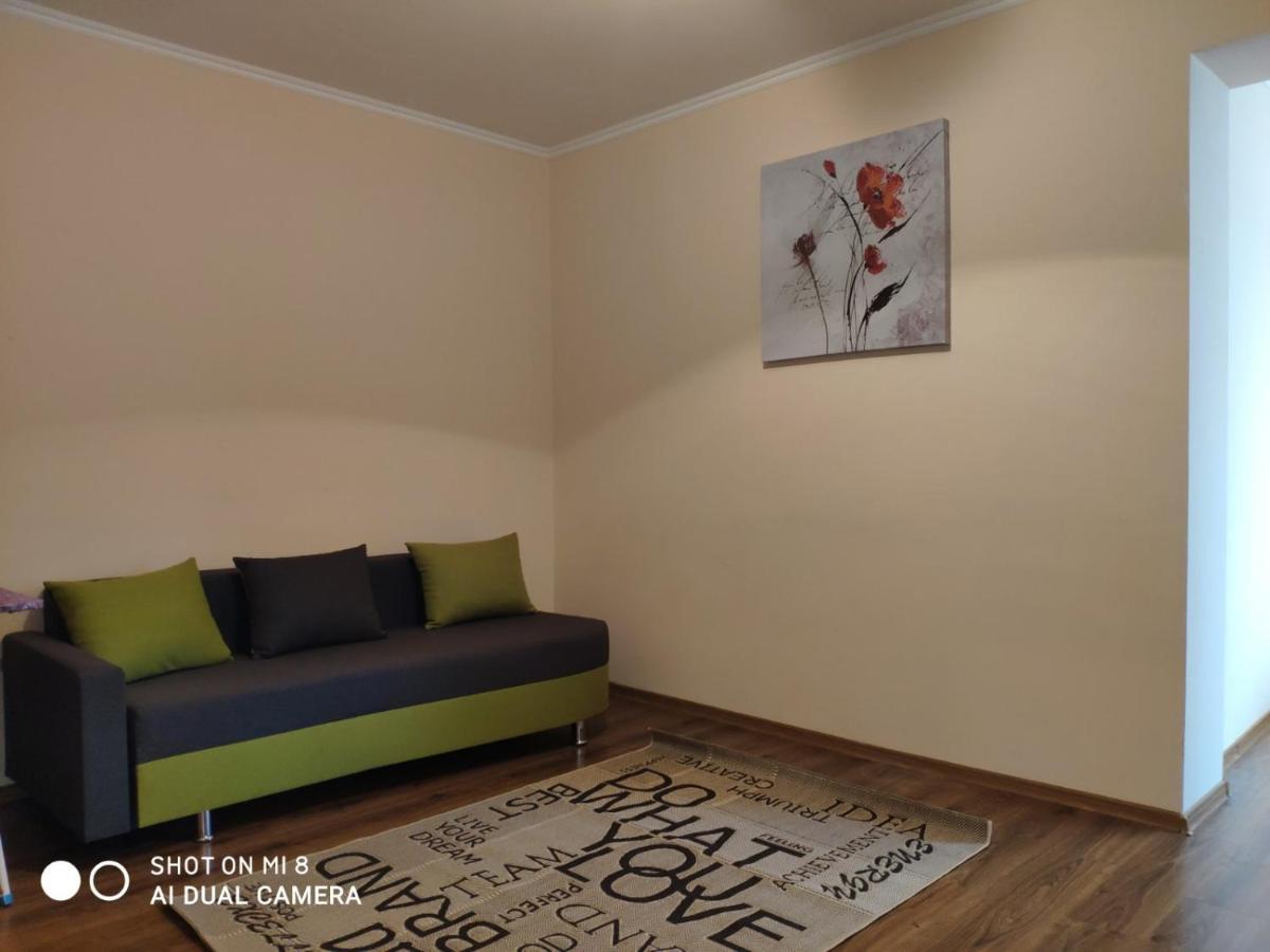 Apartments Domovik Мостова 5 Кв 37 Mukačevo Esterno foto