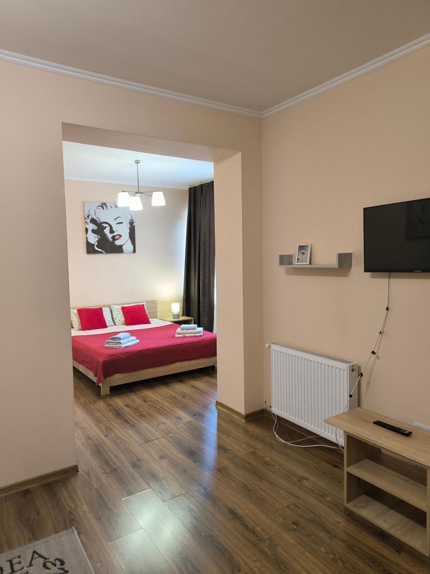 Apartments Domovik Мостова 5 Кв 37 Mukačevo Esterno foto